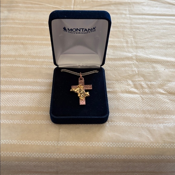 MONTANA SILVERSMITHS- Silver Bull Rider Cross Gold Pendant brand new - Picture 4 of 6